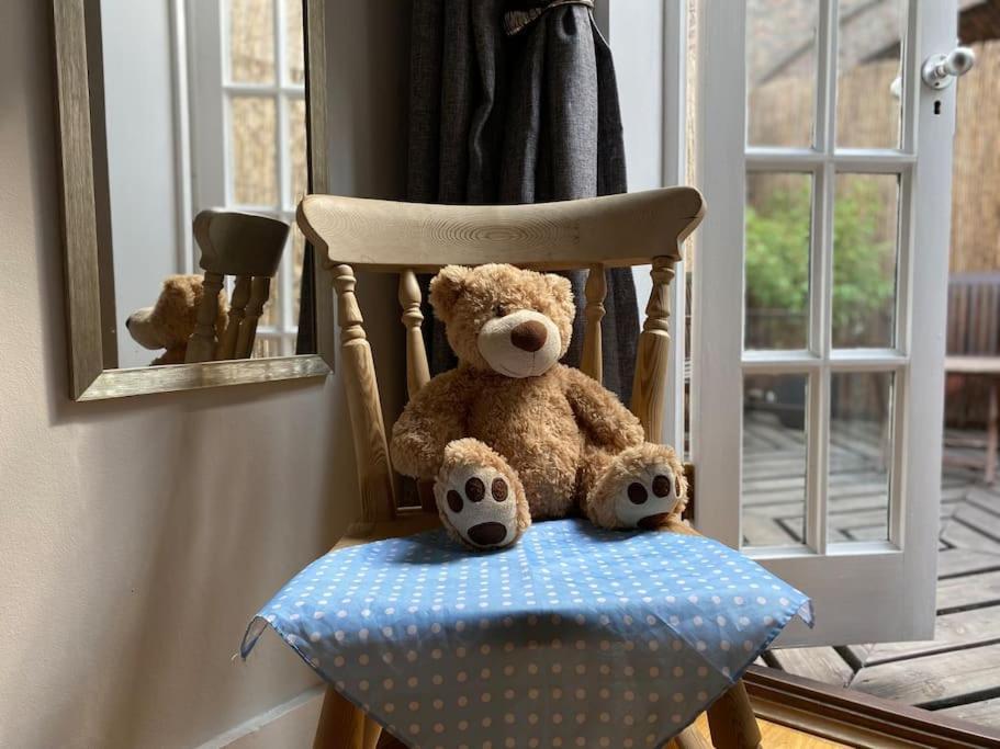 Windsor Cottage: Cosy, Charming, Full Of Character Eksteriør billede