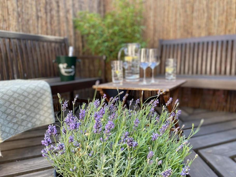 Windsor Cottage: Cosy, Charming, Full Of Character Eksteriør billede